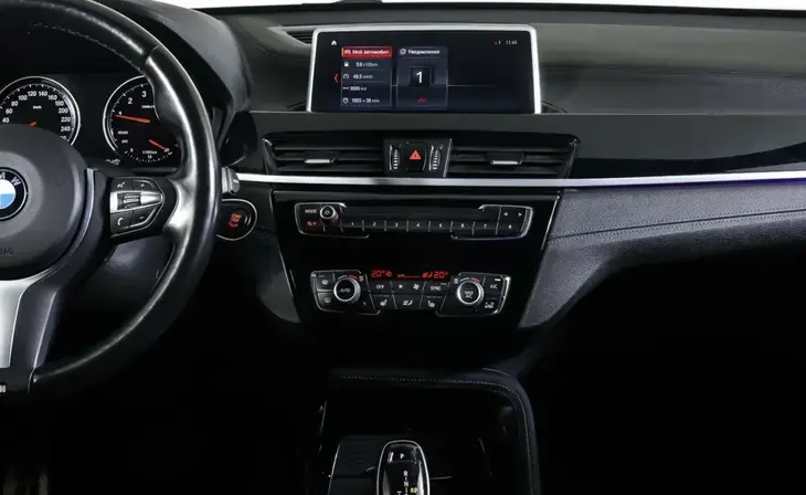BMW X1 - Фото 8