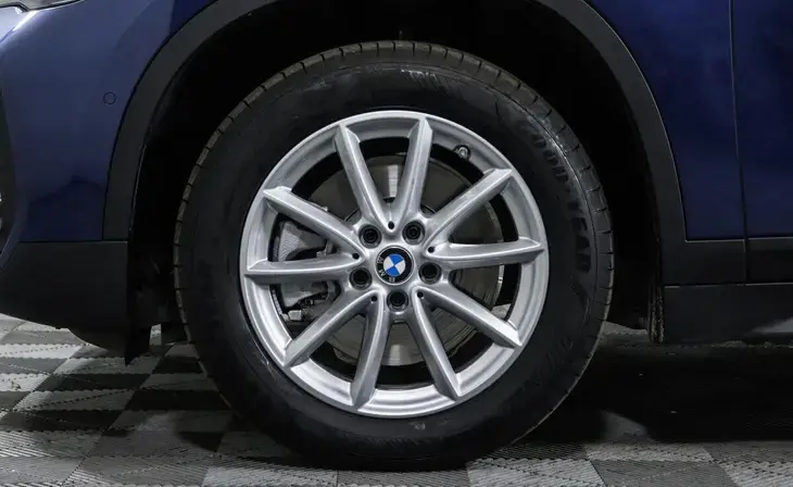 BMW X1 - Фото 1