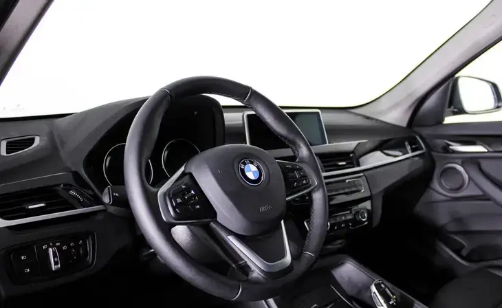 BMW X1 - Фото 9