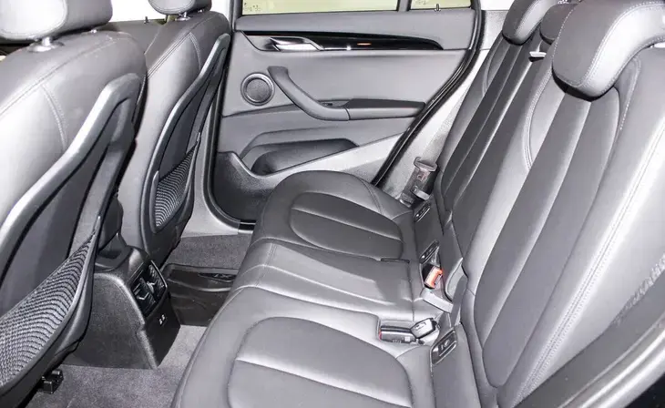 BMW X1 - Фото 10
