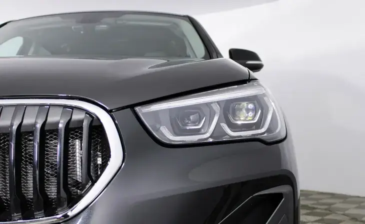 BMW X1 - Фото 1