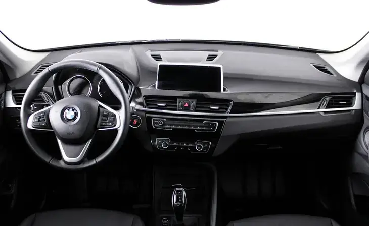 BMW X1 - Фото 8