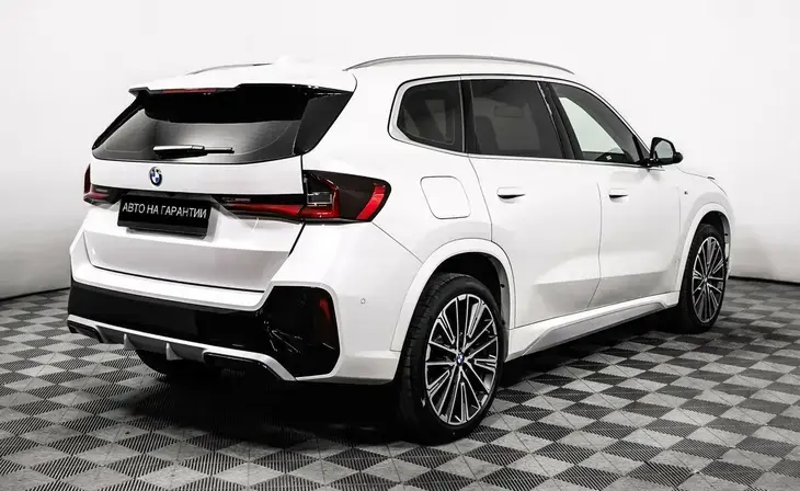 BMW X1 - Фото 2