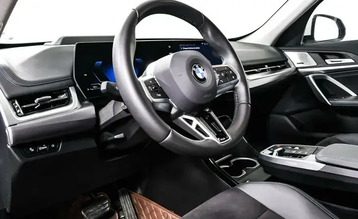 BMW X1 - Фото 8
