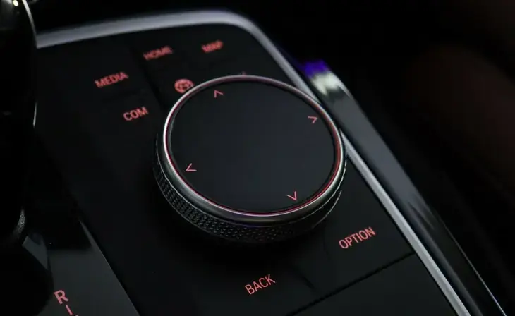 BMW X4 - Фото 6