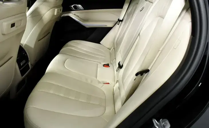 BMW X5 - Фото 10