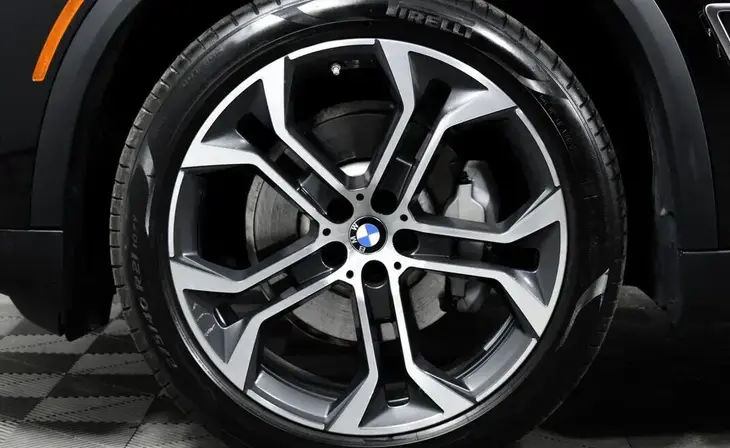 BMW X5 - Фото 12