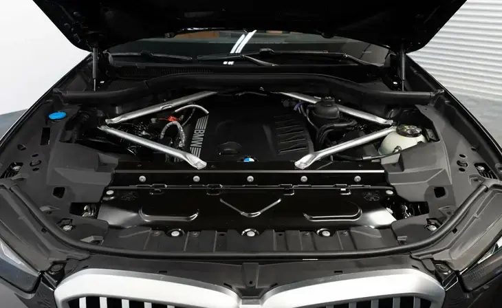 BMW X5 - Фото 2