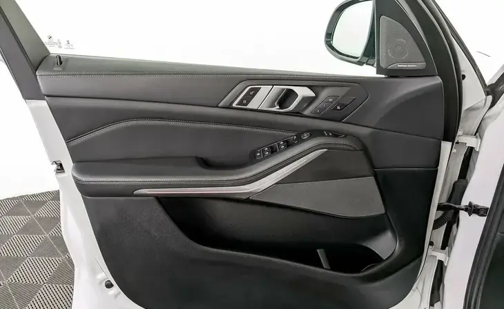 BMW X5 - Фото 8