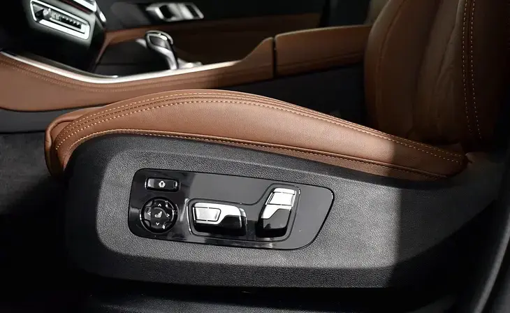 BMW X5 - Фото 8