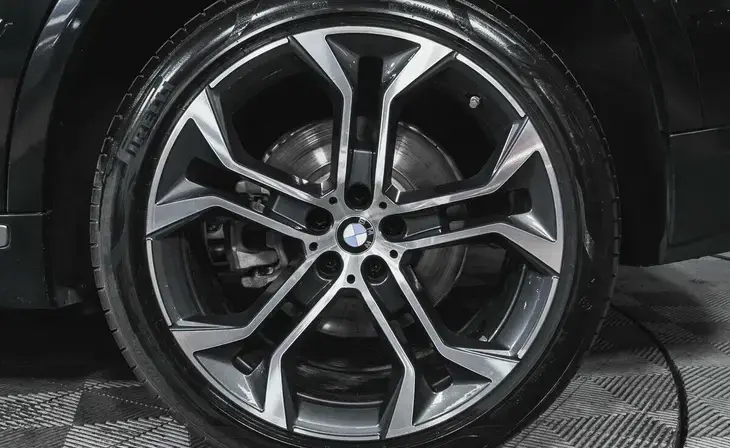 BMW X5 - Фото 4