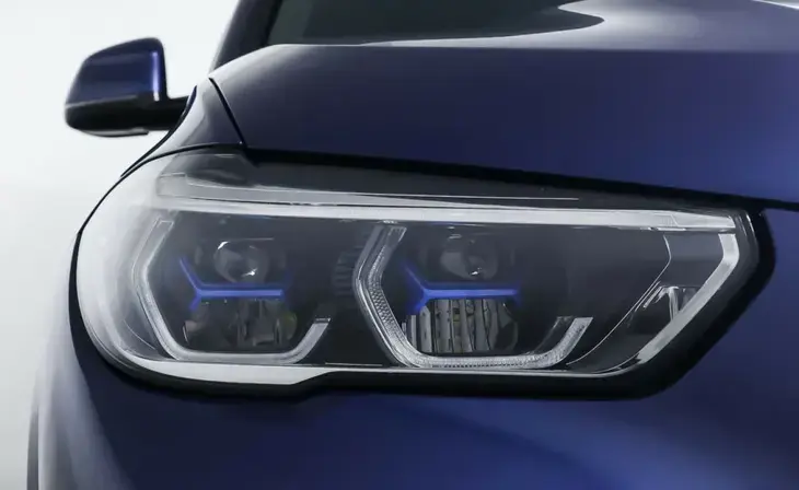 BMW X5 - Фото 2