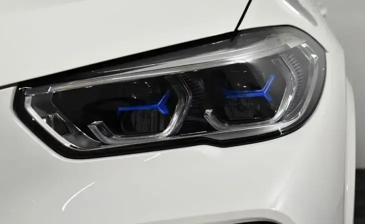 BMW X5 - Фото 2