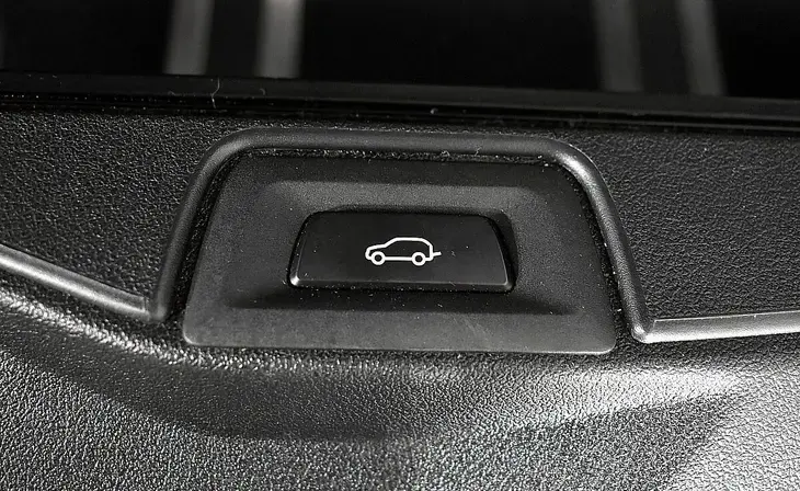 BMW X5 - Фото 1