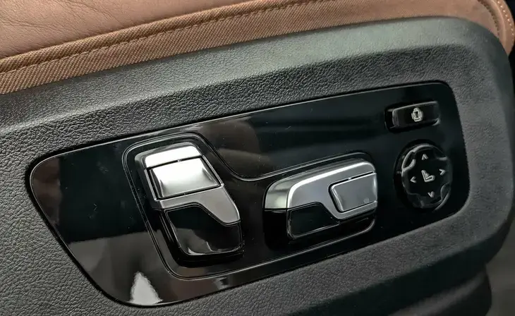 BMW X5 - Фото 11