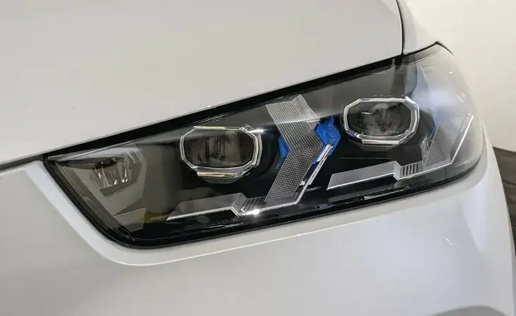 BMW X5 - Фото 2
