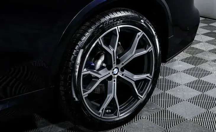 BMW X5 - Фото 17