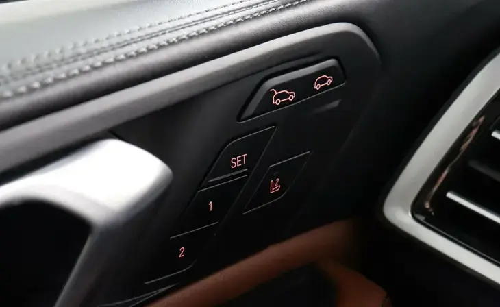 BMW X6 - Фото 10