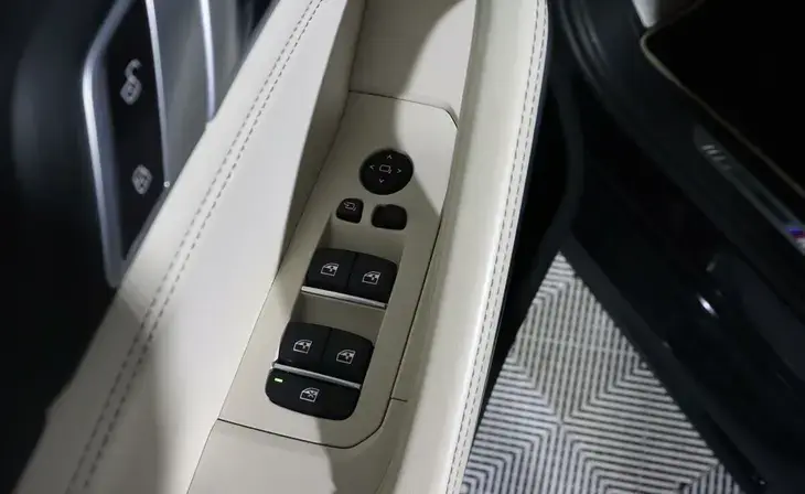 BMW X6 - Фото 19