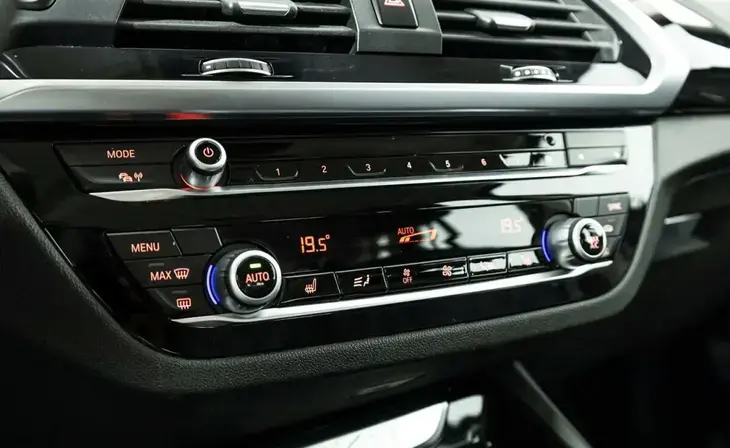 BMW X3 - Фото 11