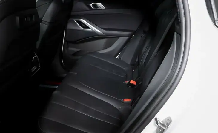 BMW X6 - Фото 10