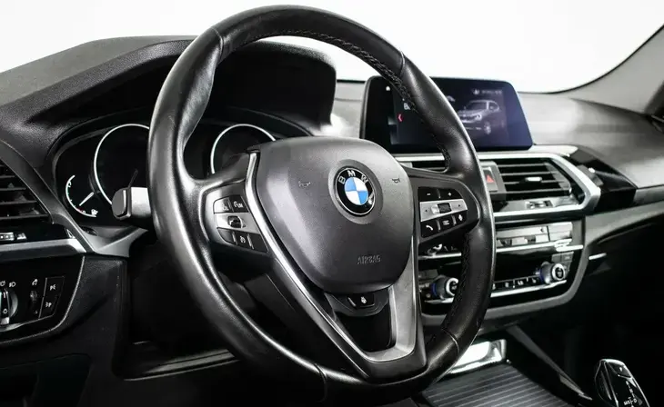 BMW X3 - Фото 9