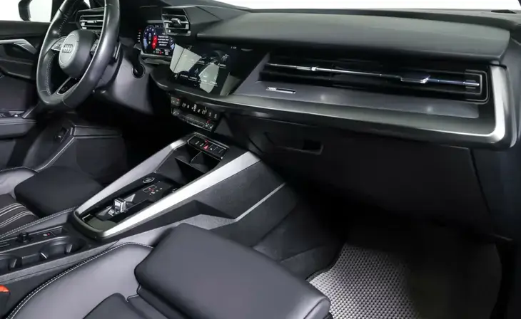 Audi A3 - Фото 13