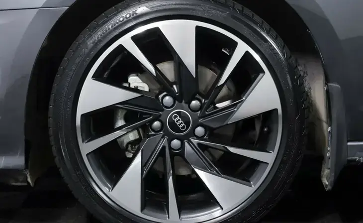 Audi A3 - Фото 4