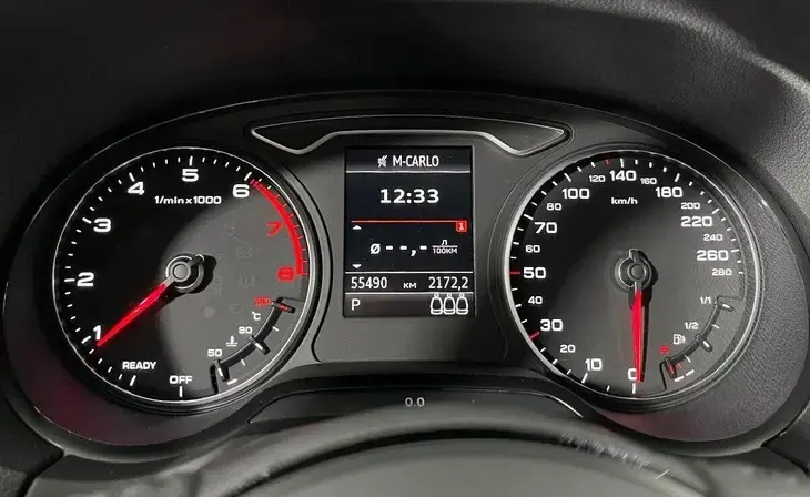 Audi A3 - Фото 8