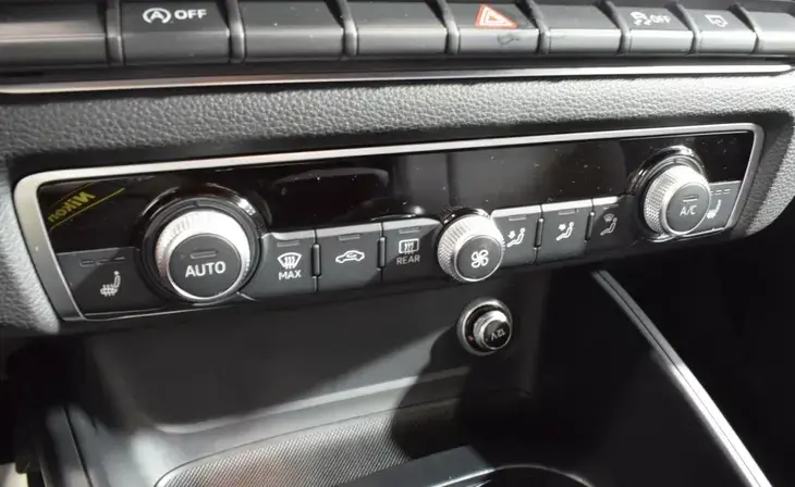 Audi A3 - Фото 9