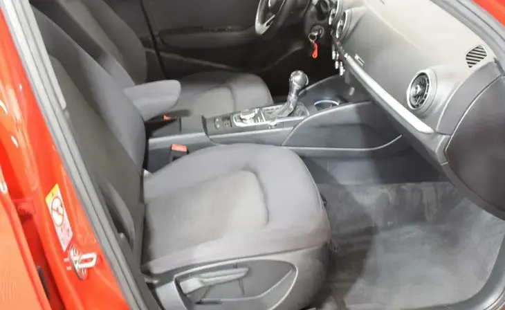 Audi A3 - Фото 13