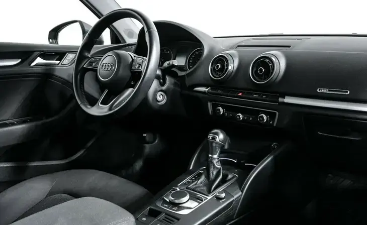 Audi A3 - Фото 10