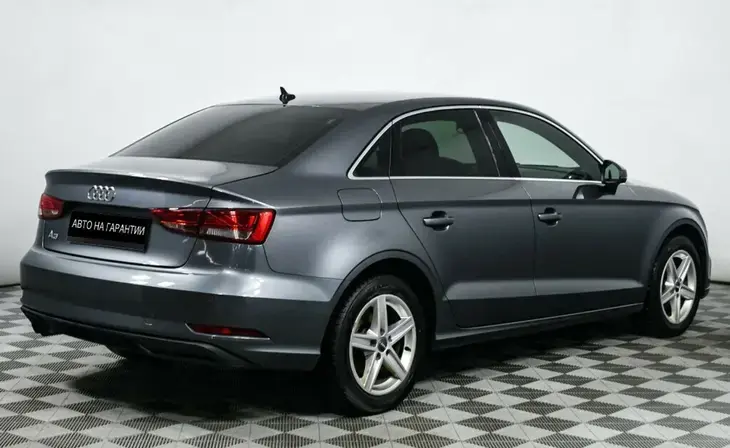 Audi A3 - Фото 2