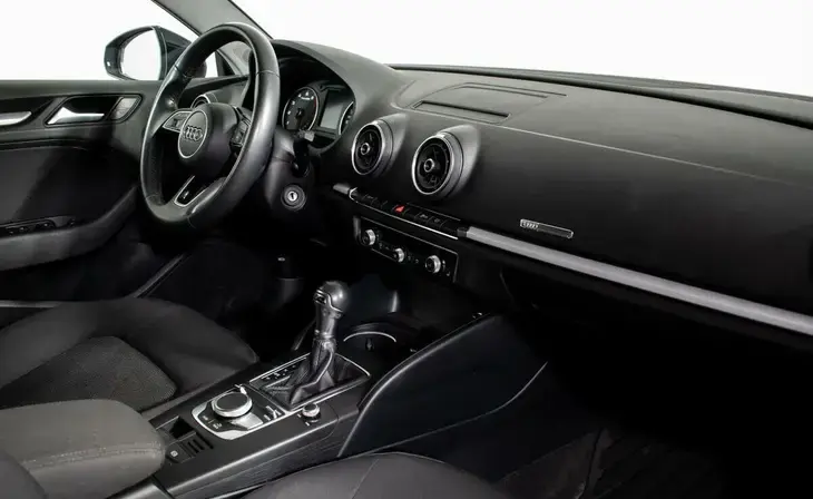 Audi A3 - Фото 9