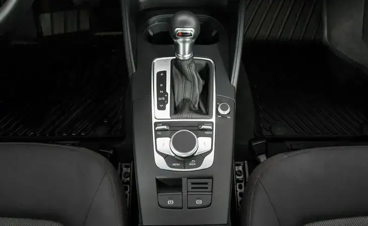 Audi A3 - Фото 14