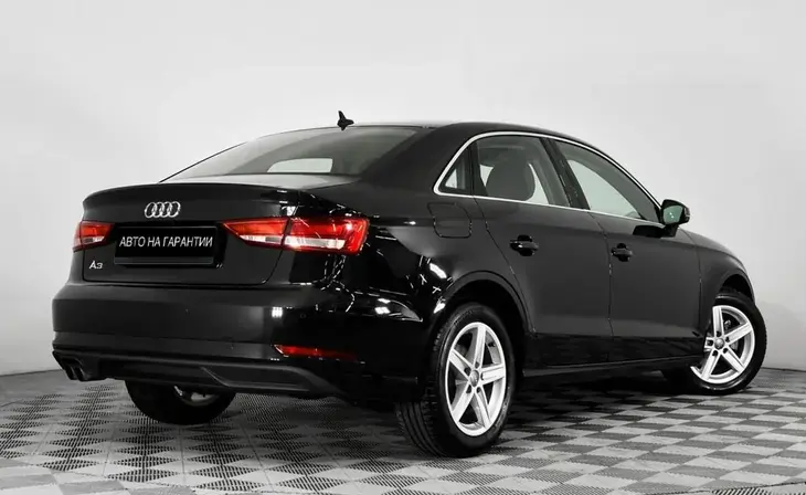 Audi A3 - Фото 8
