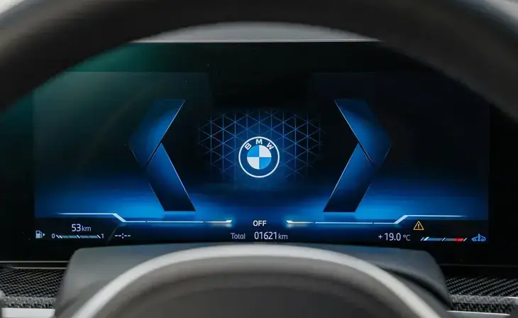 BMW X6 - Фото 30