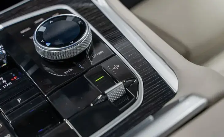 BMW X6 - Фото 28