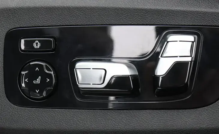 BMW X6 - Фото 16