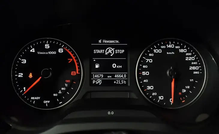 Audi A3 - Фото 10