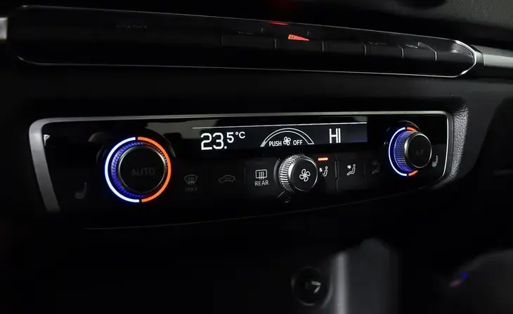 Audi A3 - Фото 8