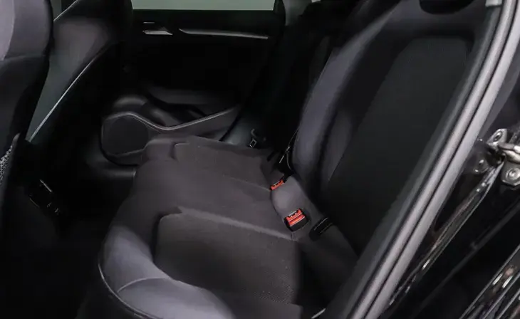 Audi A3 - Фото 10