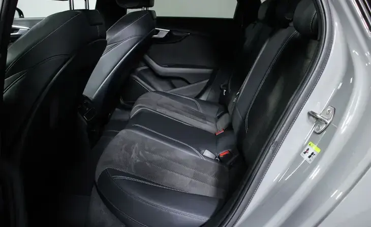 Audi A4 - Фото 16