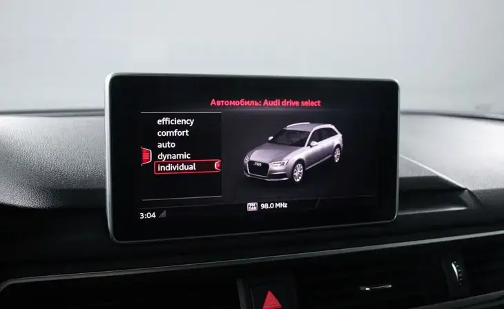 Audi A4 - Фото 20