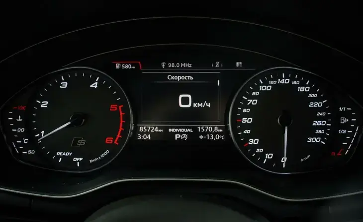 Audi A4 - Фото 21