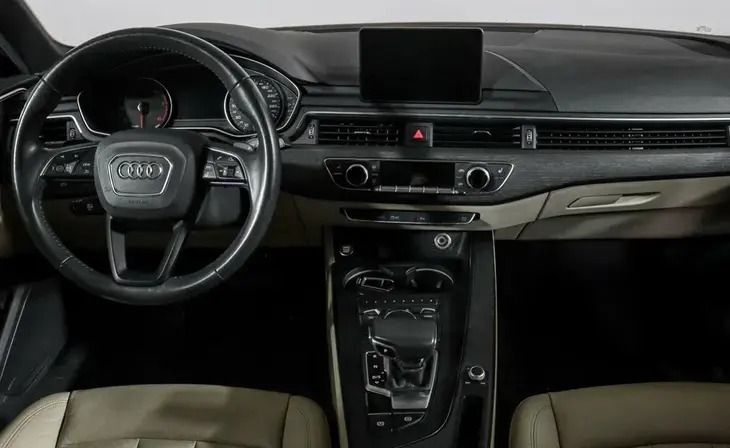 Audi A4 - Фото 8