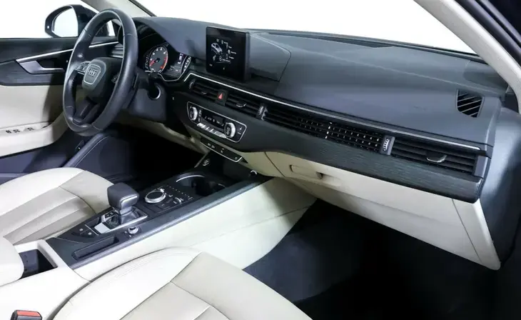 Audi A4 - Фото 7