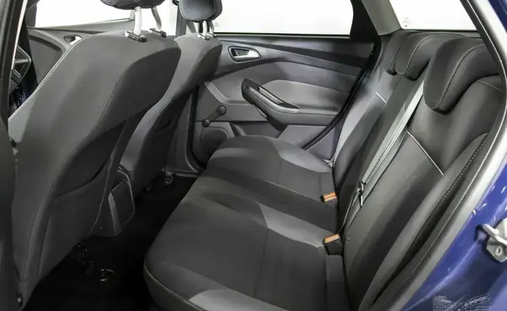 Ford Focus - Фото 13