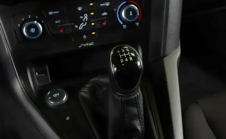 Ford Focus - Фото 13