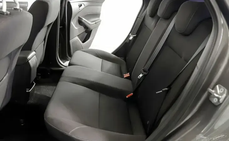Ford Focus - Фото 14